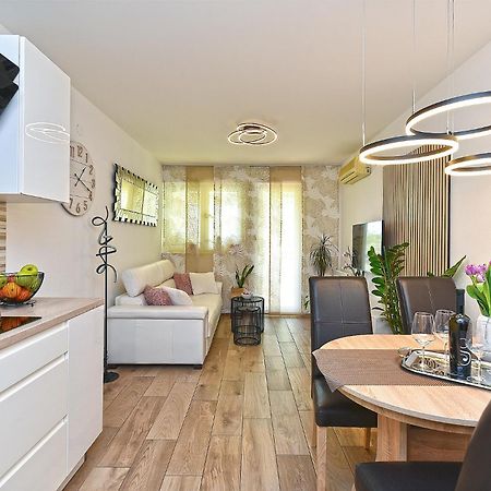 Apartment 2207 Πούλα Εξωτερικό φωτογραφία